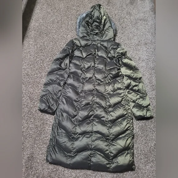 NWOT Kensie Long Puffer Coat with faux fur hood - Picture 7 of 9